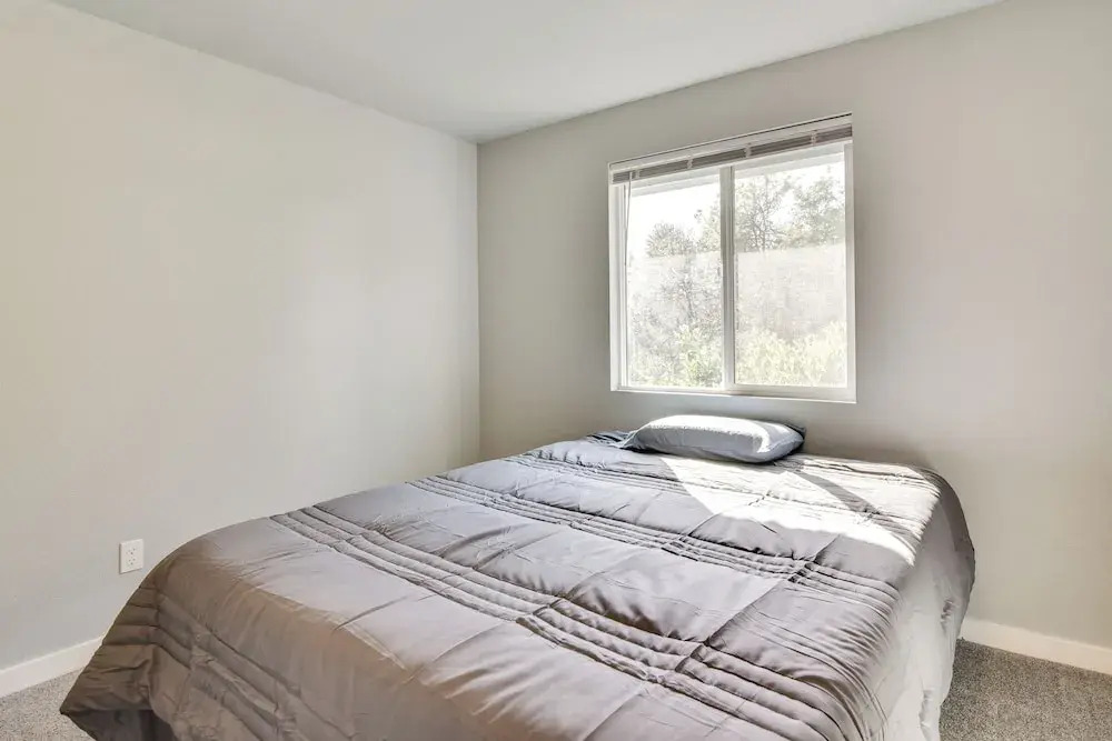 Walk to Dtwn Milwaukie: Family Gem w/ Creek Access