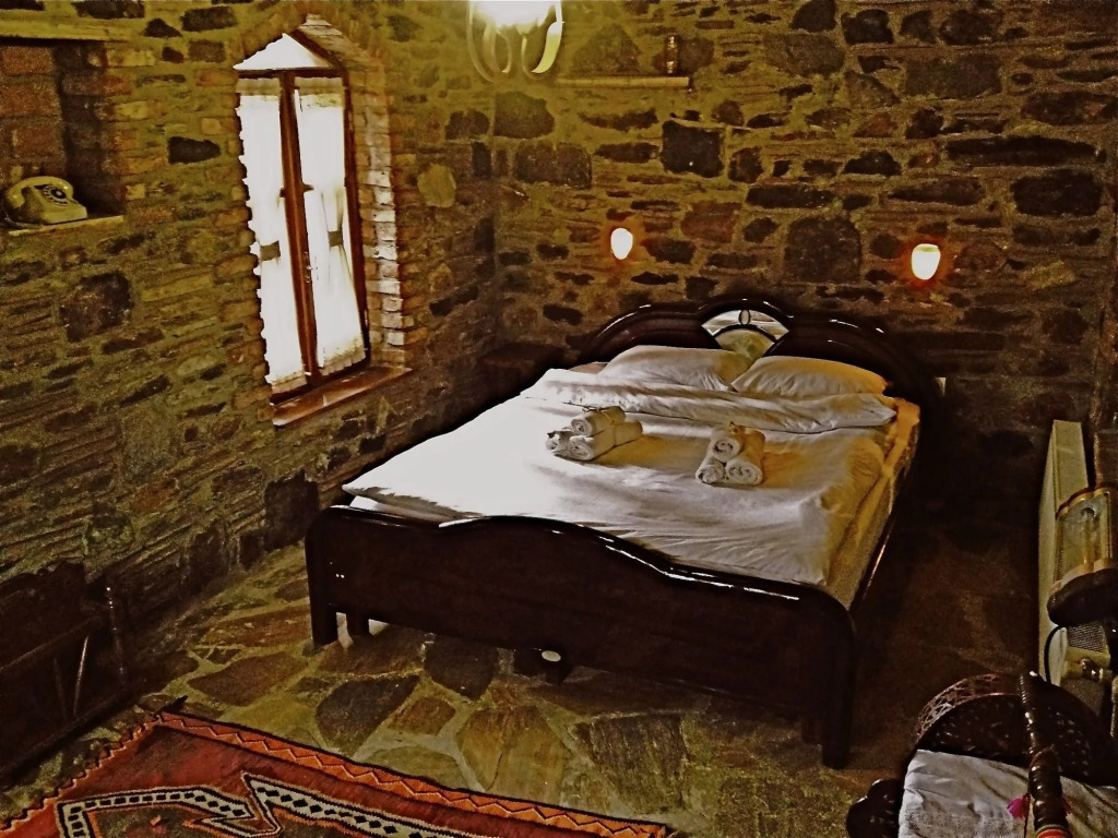 Stonehouse By Ipek