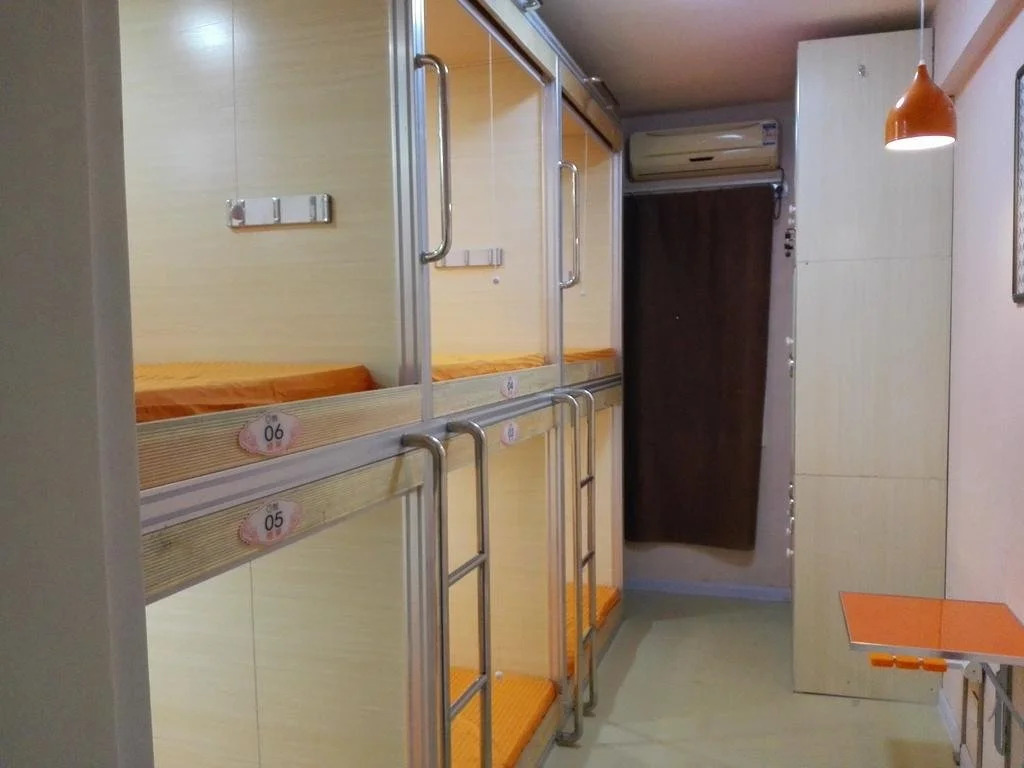 Qingting Space Capsule Hostel