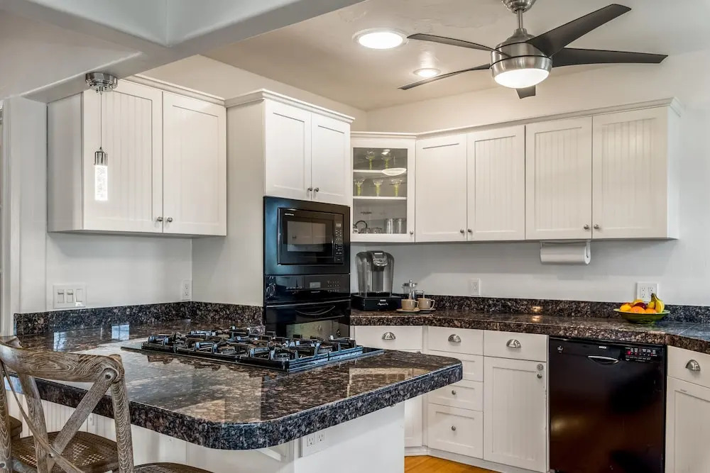 Palm Springs Glamour Three Bedroom House