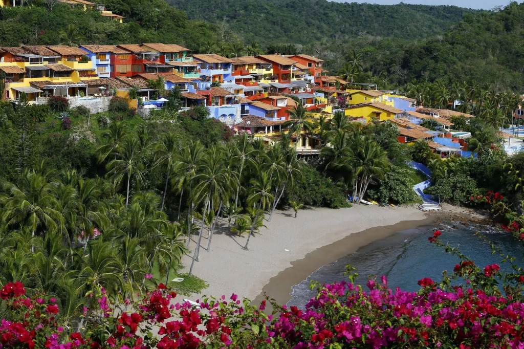 Playa Rosa Bungalows