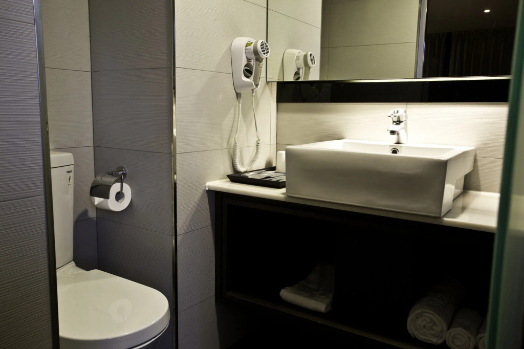 Fine Hotel