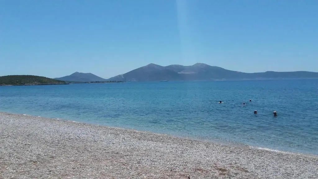 ALIVERI FLAT WITH SEA VIEW