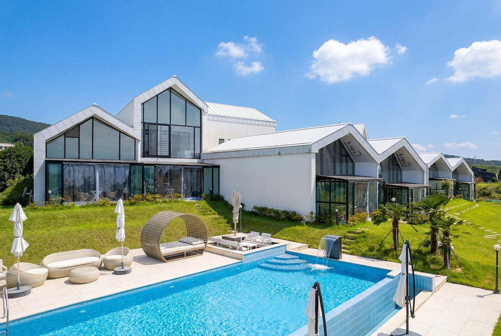 Gyeongju heybreeze Pool Villa