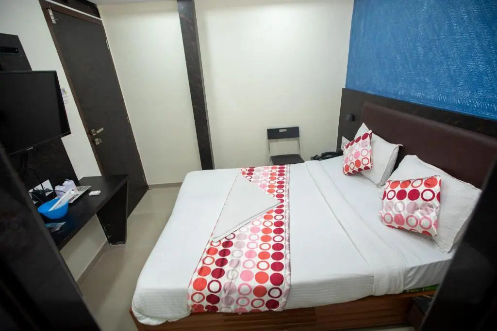 Hotel J D Residency