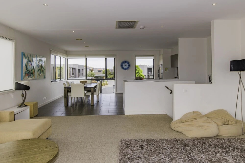 1 Pebble Place