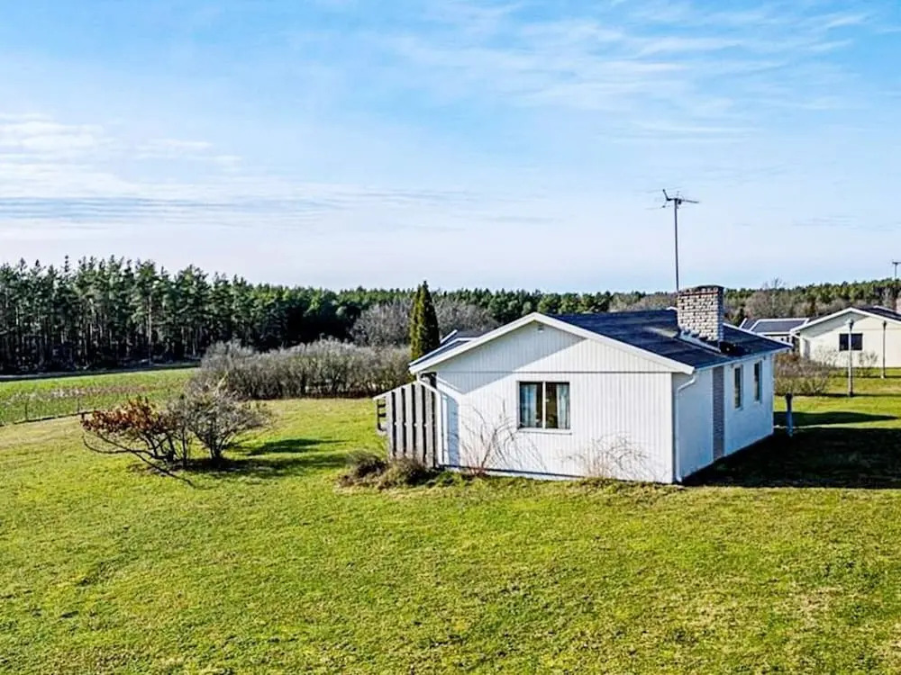 6 Person Holiday Home in Löttorp