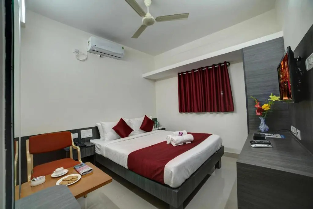 SM Royal Suites