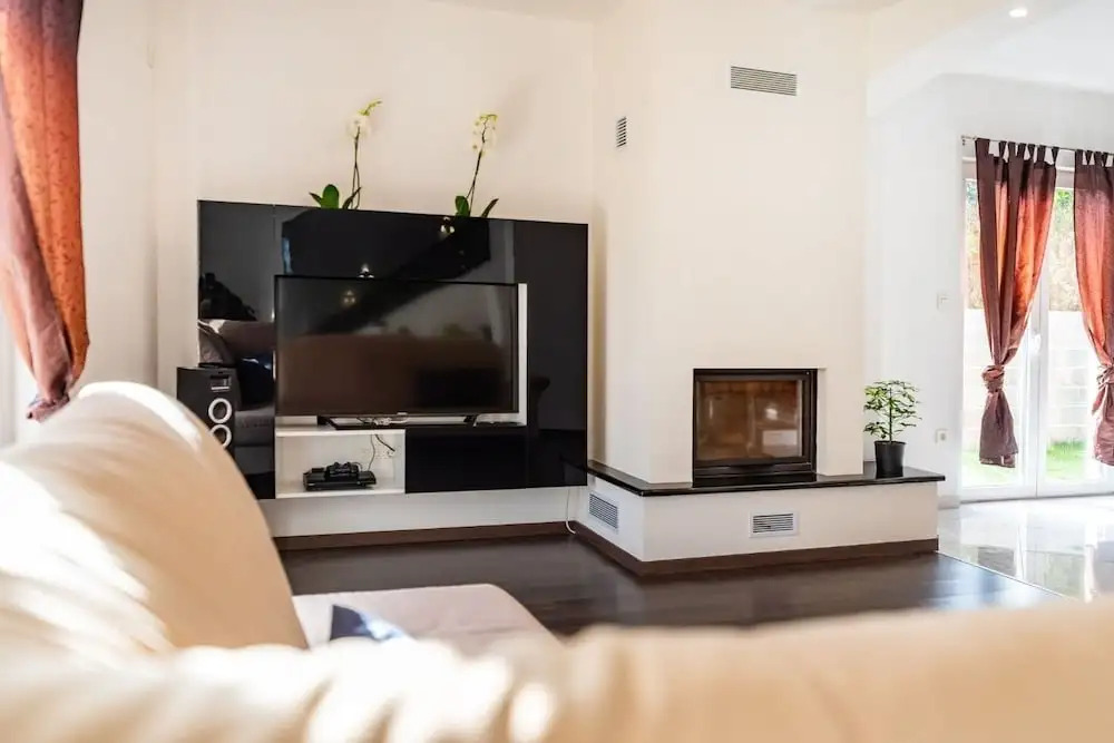 Tome - Comfortable & Modern - H