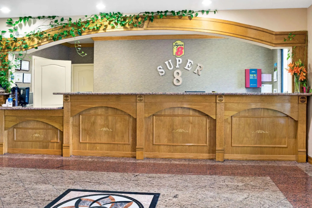 SureStay Studio by Best Western Conroe Downtown