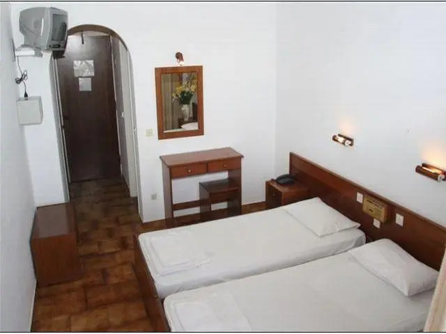 Eliana Hotel