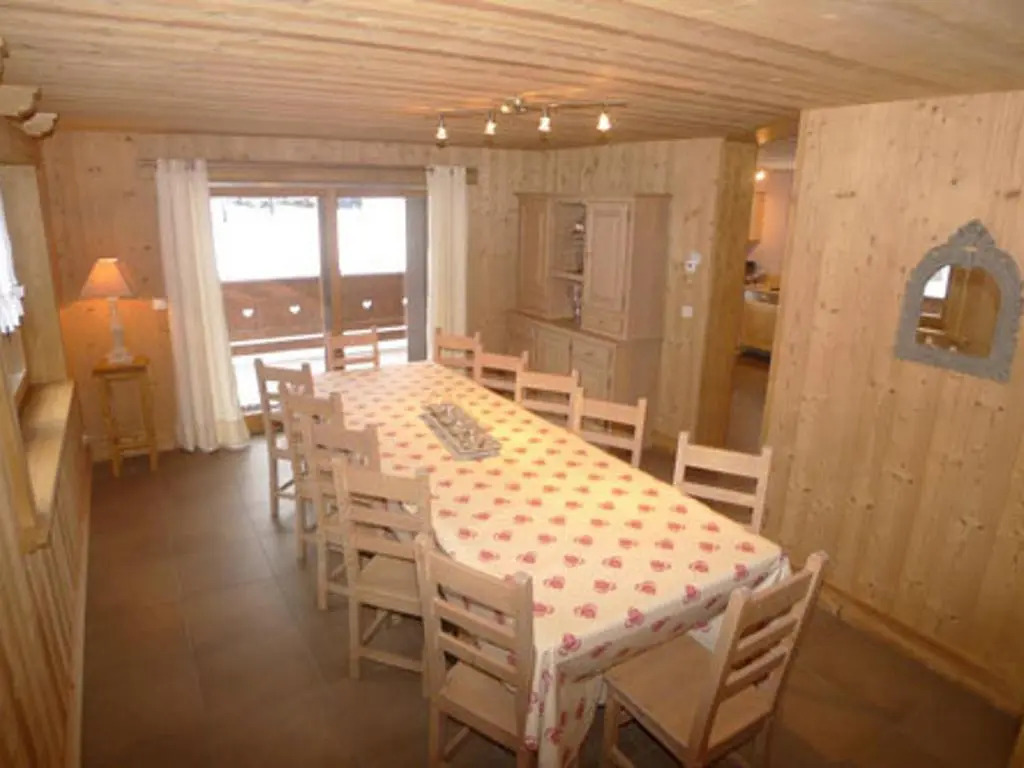 Chalet spacieux 12 pers, animaux admis, parking, Wi-Fi - FR-1-629-1