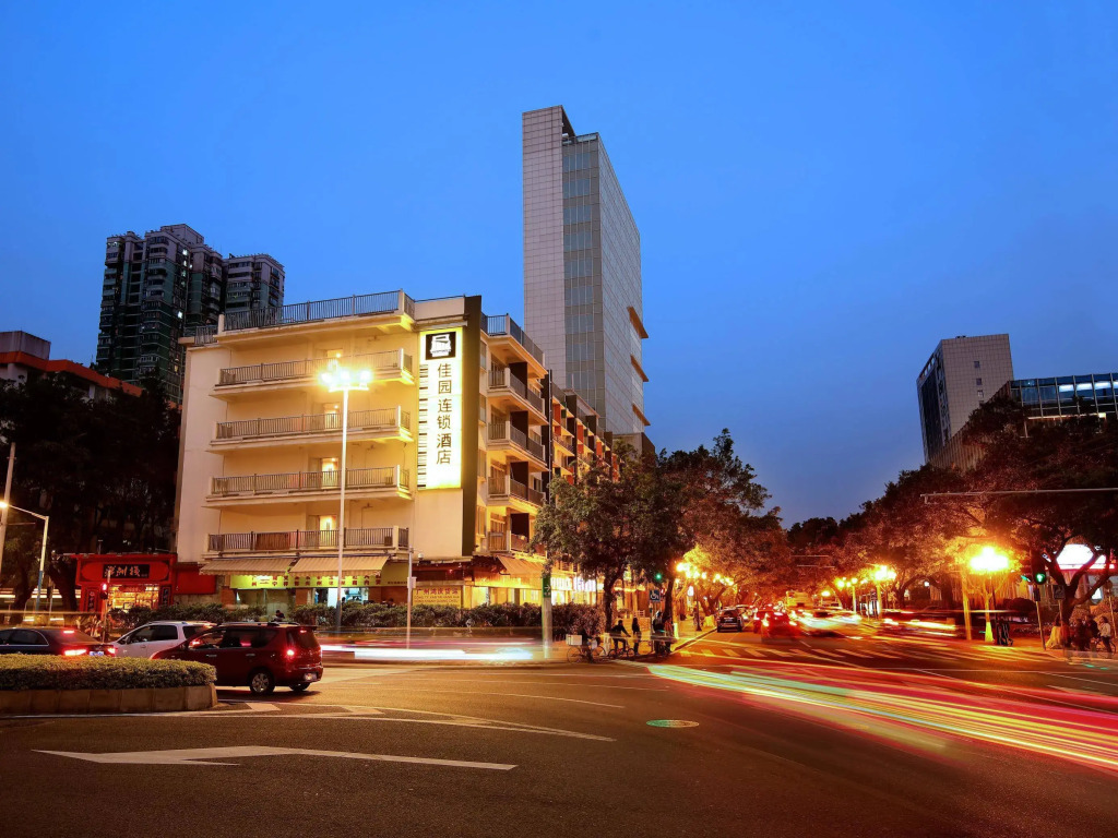 Yanjiang East Garden Inn