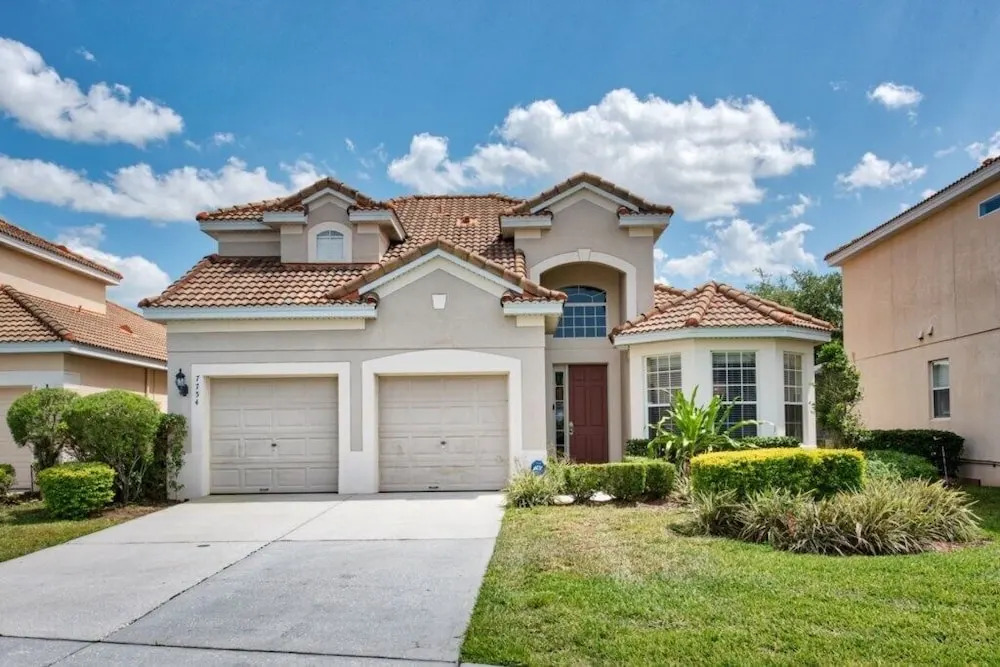 SVV 034 - Sunny Hilltop 5 Bed Pool Home