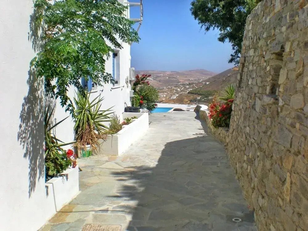 Villa With 3 Bedrooms in Paros, With Wonderful sea View, Pool Access and Wifi - 1 km From the Beach