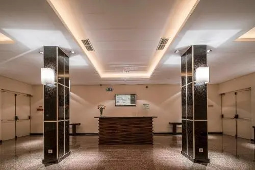 iu Hotel N'dalatando