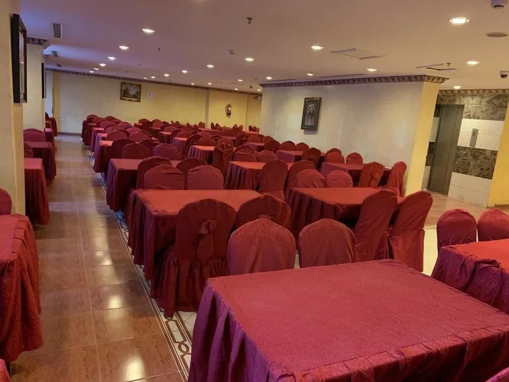 Orooq Al Thahab Al Makkiah Hotel