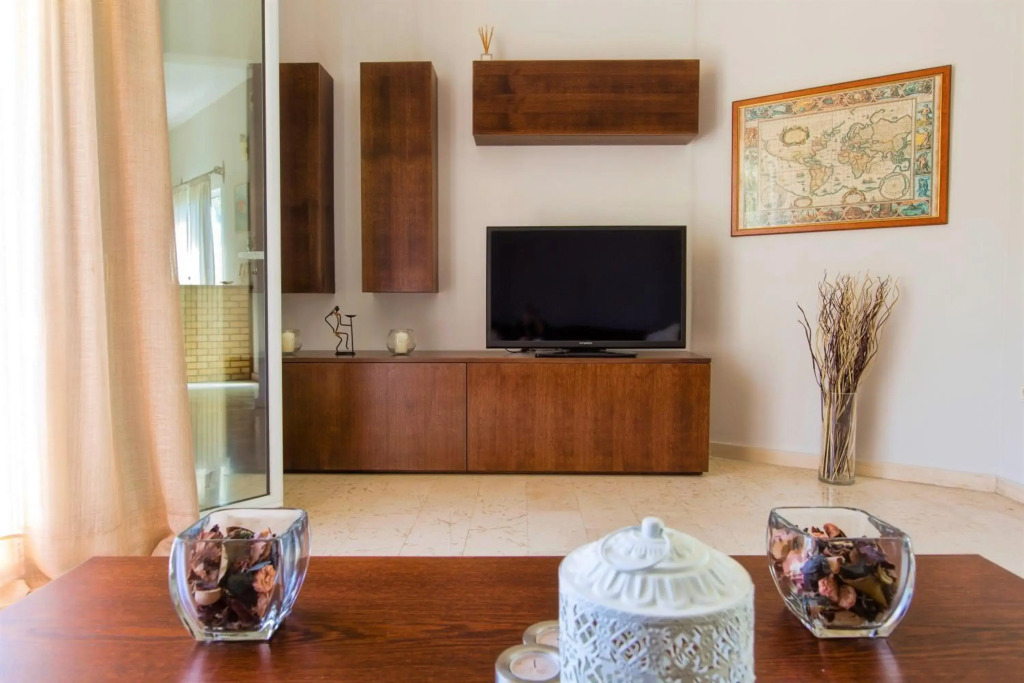 The Olive Grove Apartment by Konnect, Dasia