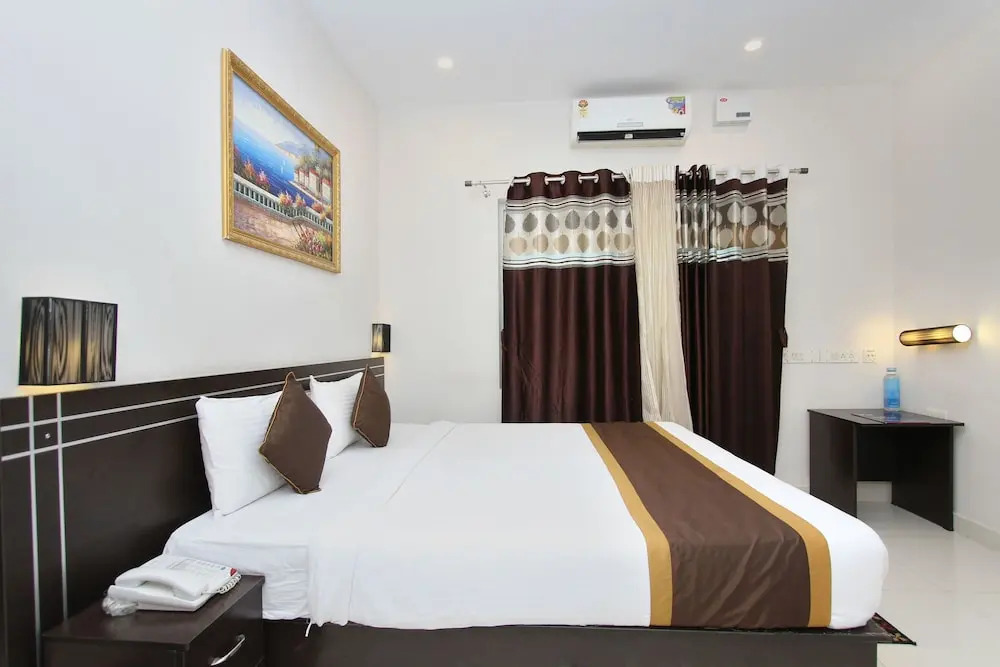 OYO 7463 Leo Suites