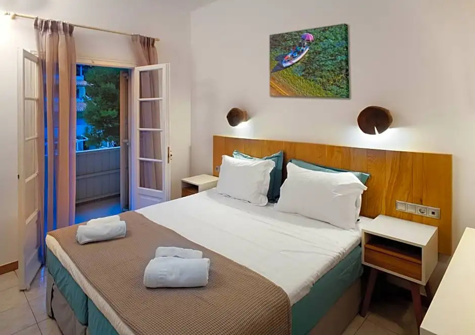 Nefeli Hotel