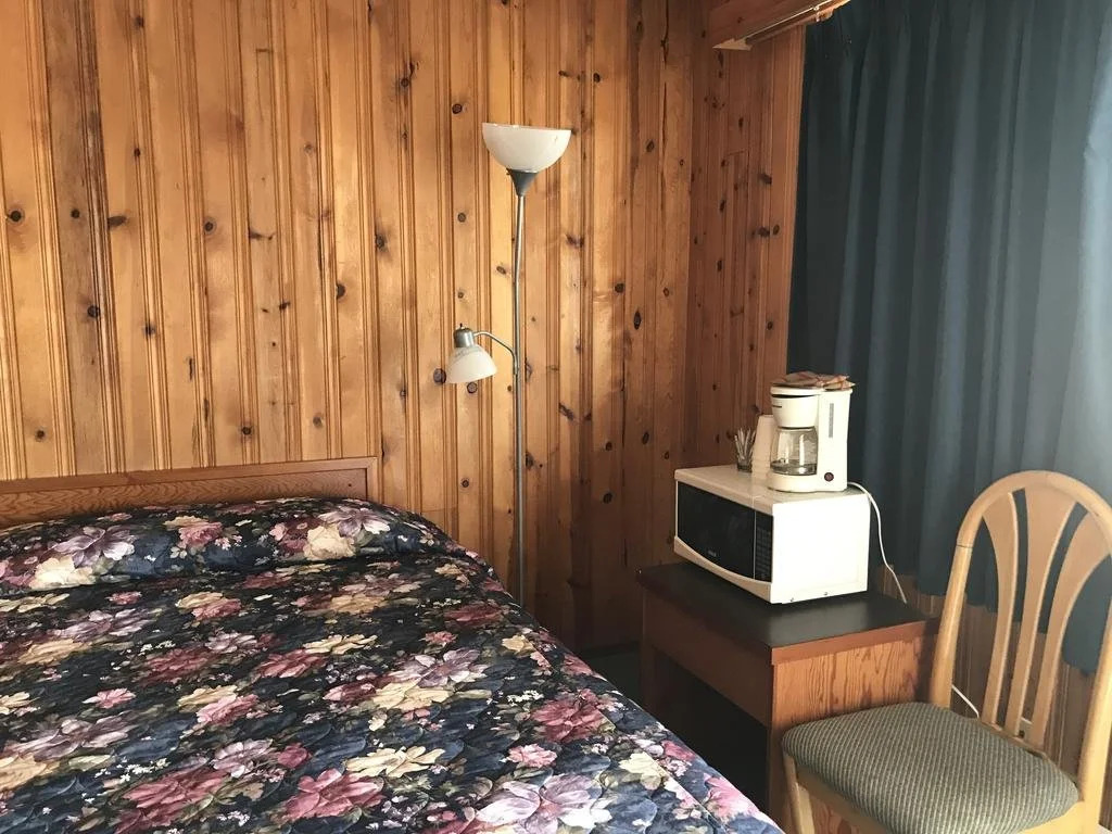 Glacier View Inn