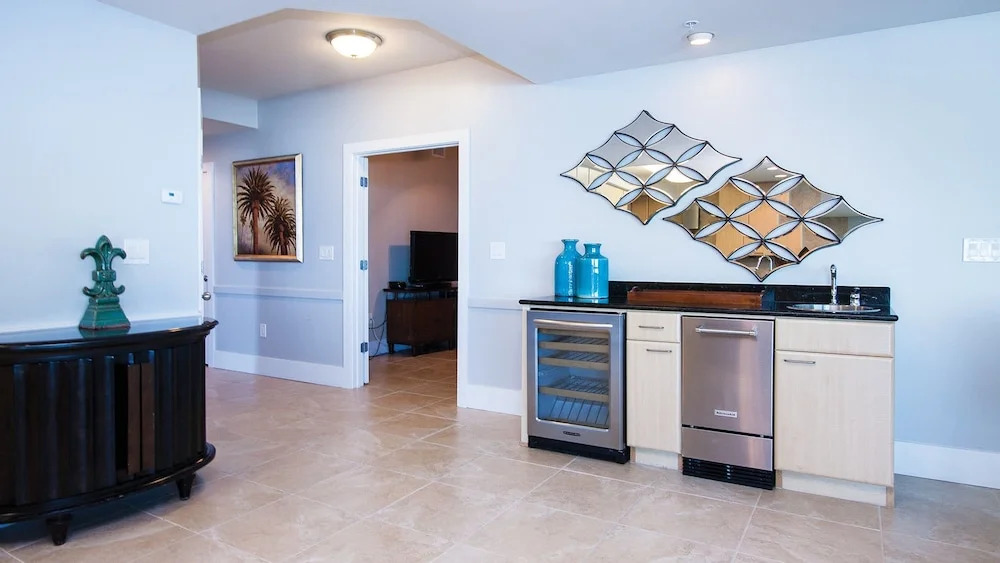 Coastal Condo With Spacious Wraparound Balcony - Unit Crc1202