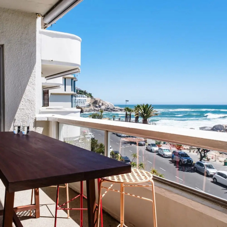Picturesque Seaside Haven Aretzi