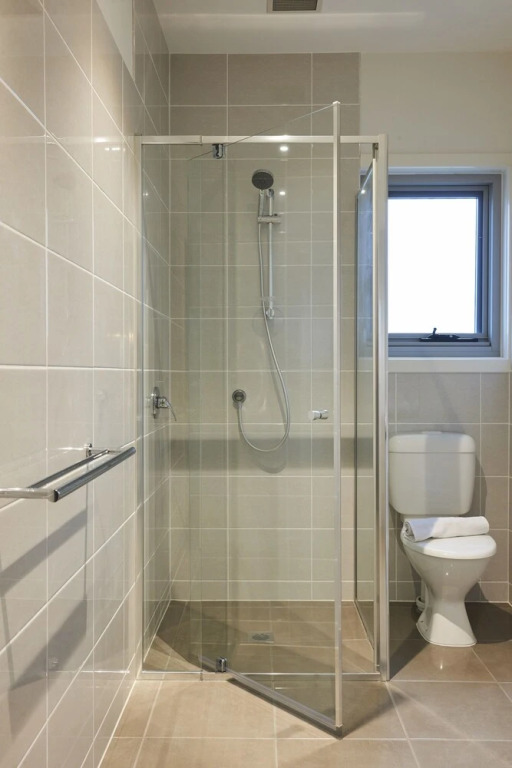 Earthy And Polished 2 Bedroom Unit In Chadstone
