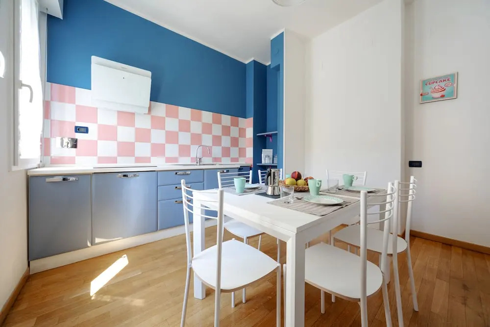 Sant'Orsola Colorful Huge Apartment