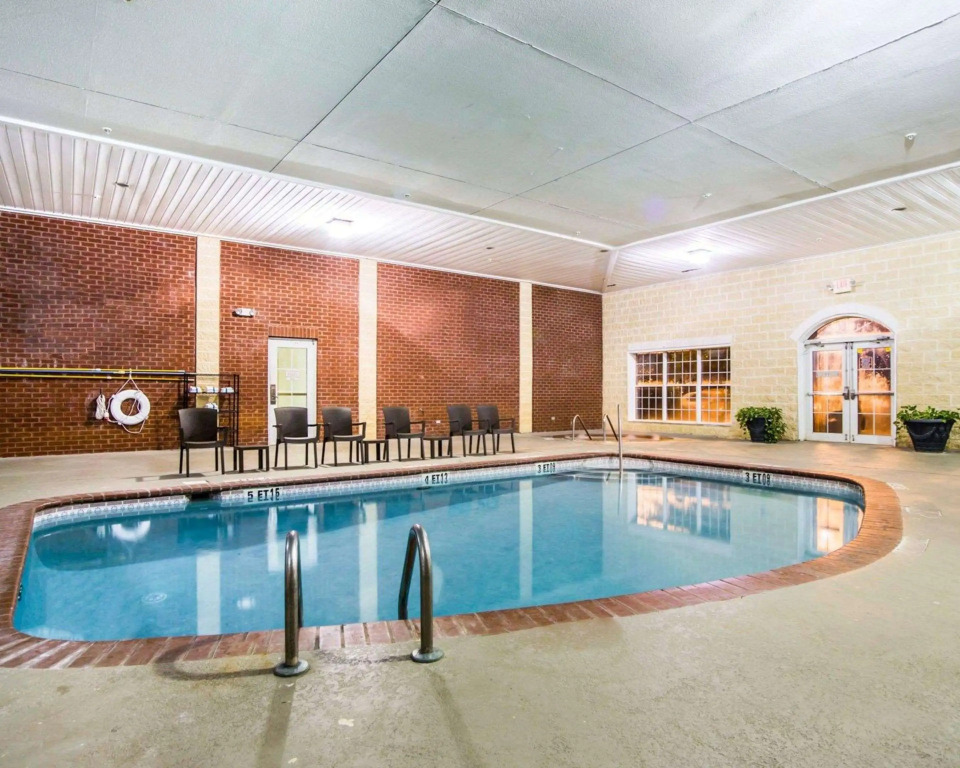 Comfort Suites Sumter near Shaw AFB