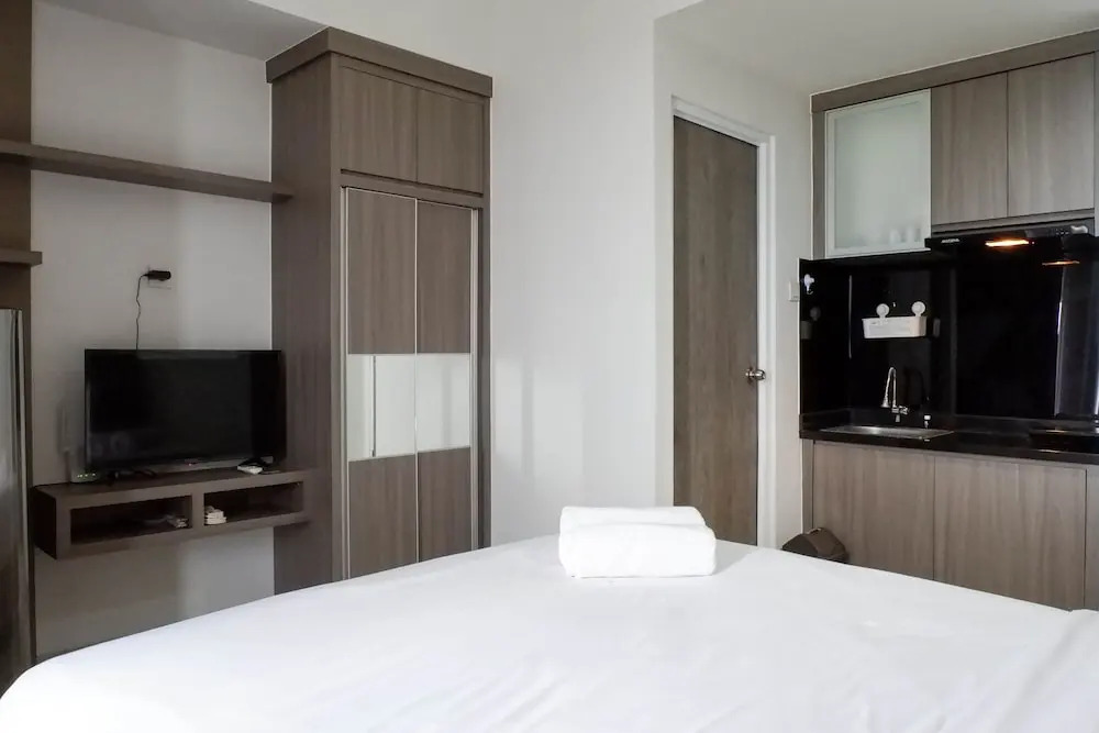 Cozy And Compact Studio Apartment At Taman Melati Surabaya