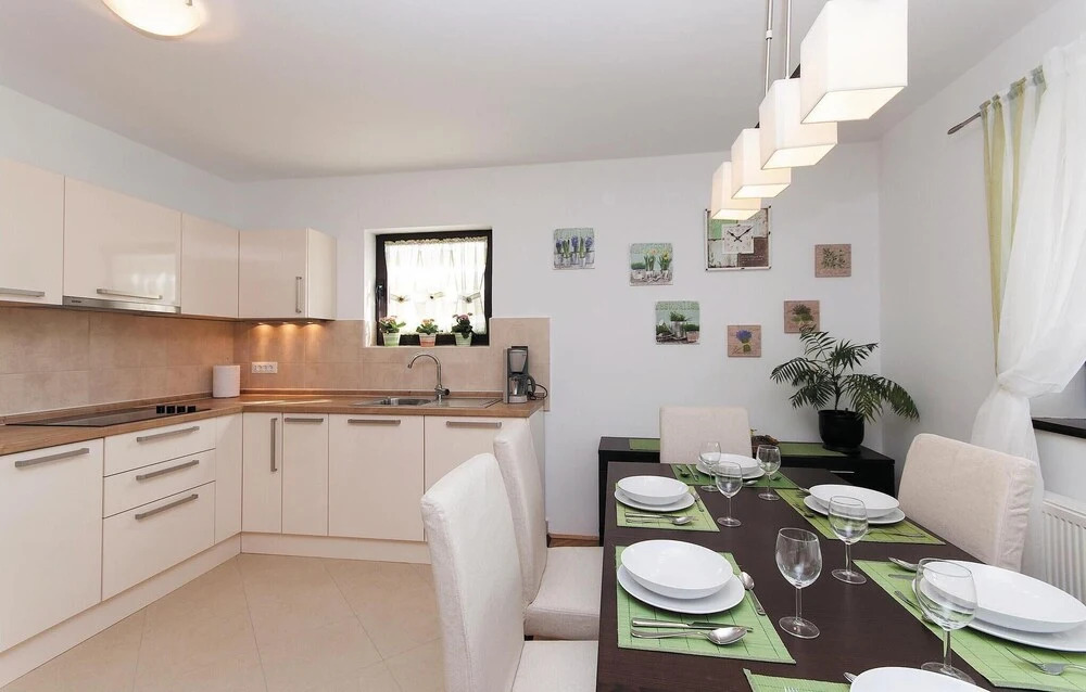 Gorgeous Home In Banjol