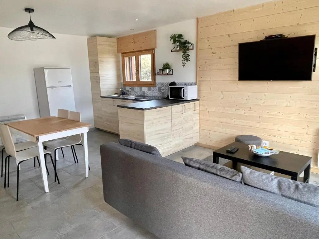 Gîte avec terrasse et belle vue - ChaletNelda com