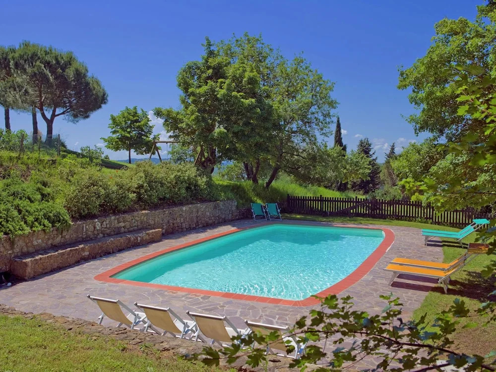 Magnificent Farmhouse in Lucignano With Swimming Pool