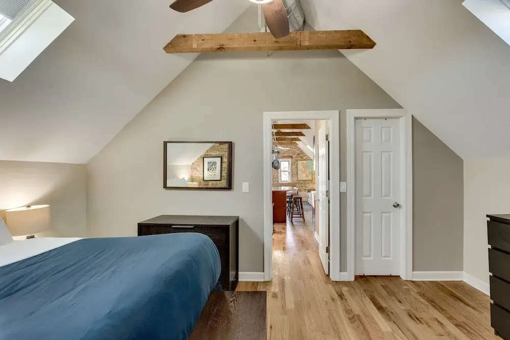Bright & Lofty Bucktown 1BR by AllSet Turnover