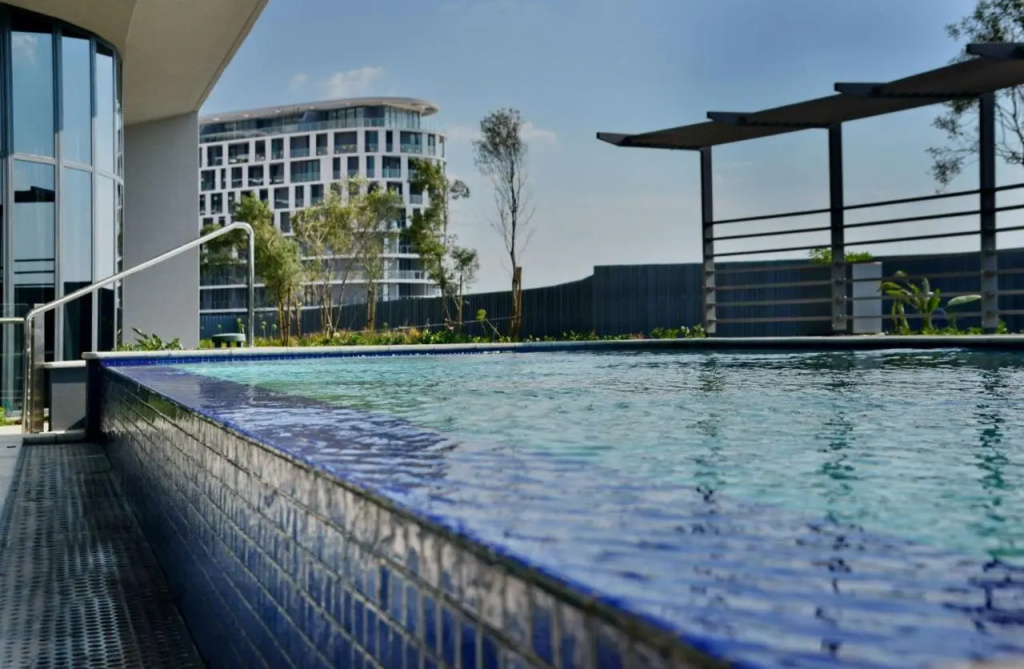 Courtyard Hotel Waterfall City