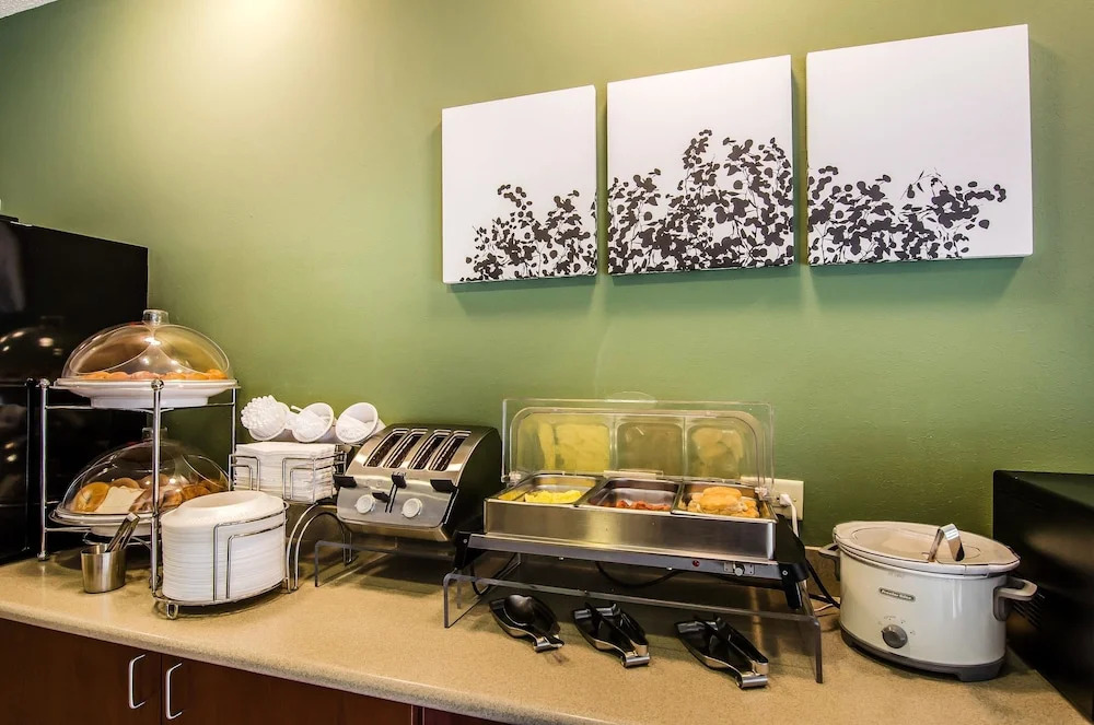 Sleep Inn & Suites
