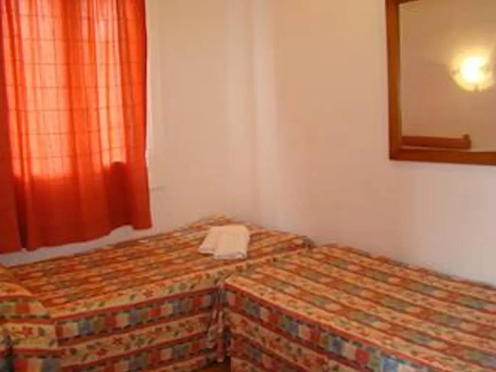 Casa Este - Semi-Detached 2 Bedroom Villa - Great For Smaller Groups