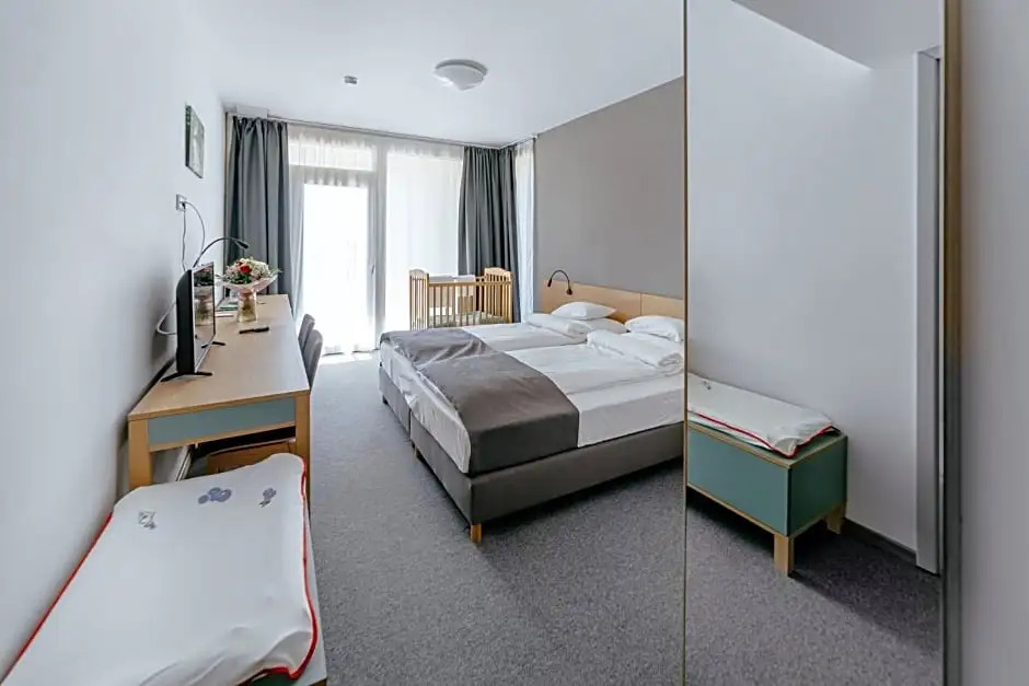 Rákóczi Hotel, Tábor és Rendezvényközpont