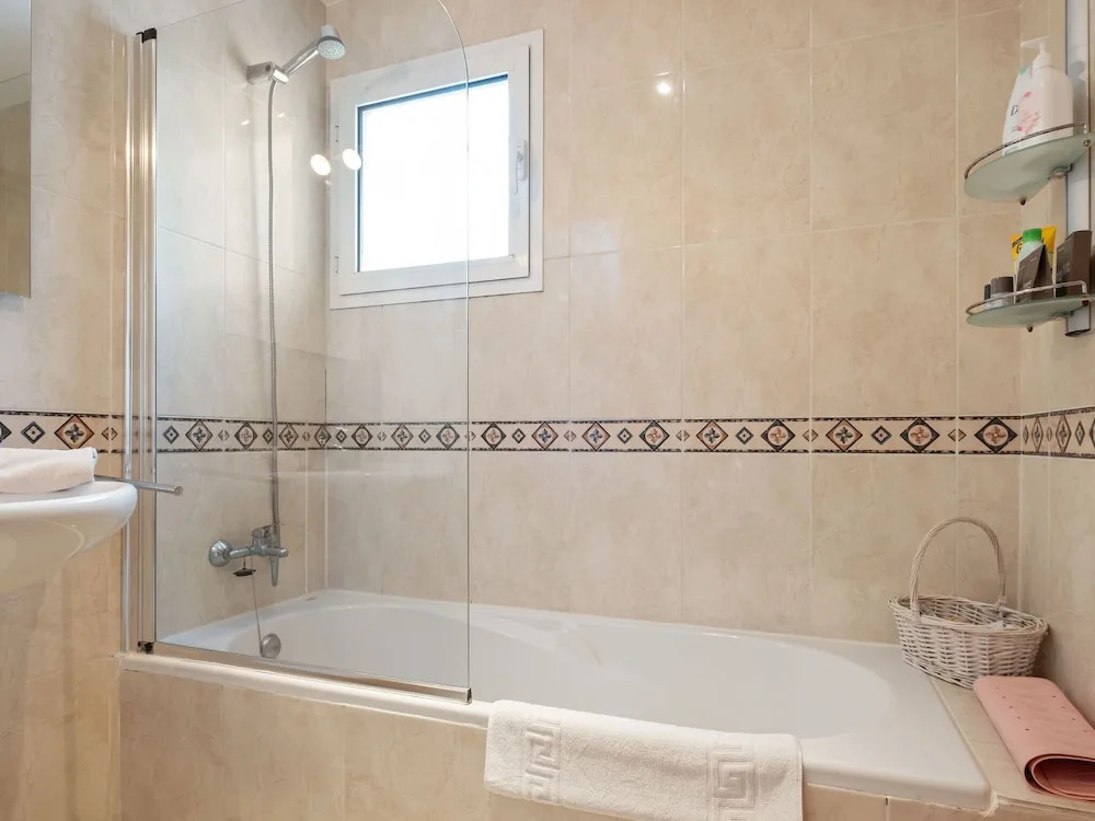 Beautiful 4 p Villa With Private Swimmingpool With Garden of Palms