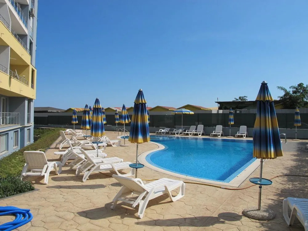Aparthotel Crystal Beach I