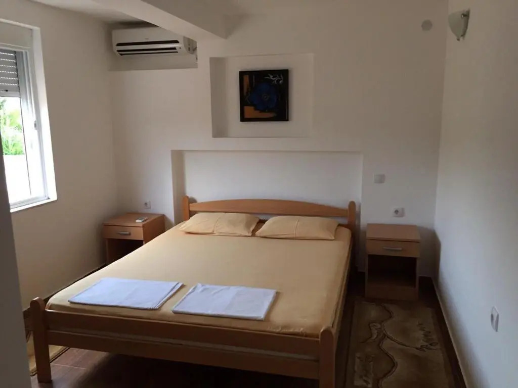 Ceka Apartments
