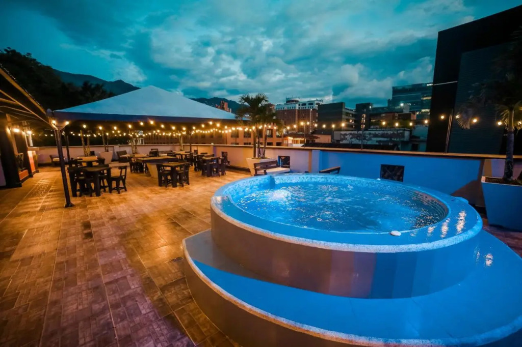 Tik by Bernalo Hotels