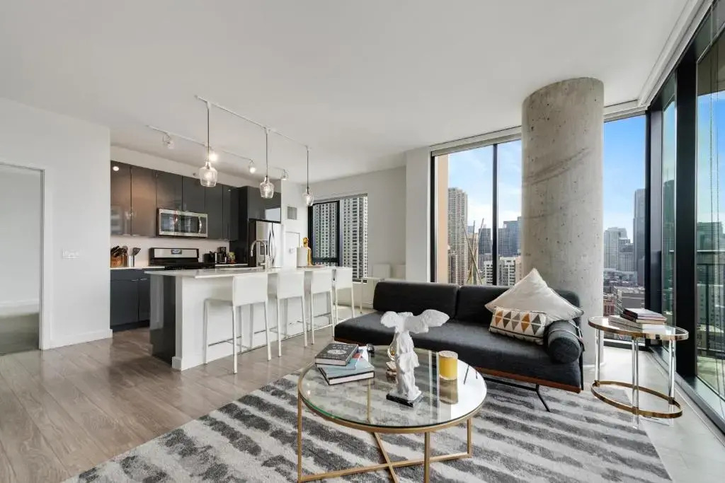 Cloud9 - River North at Aurelien