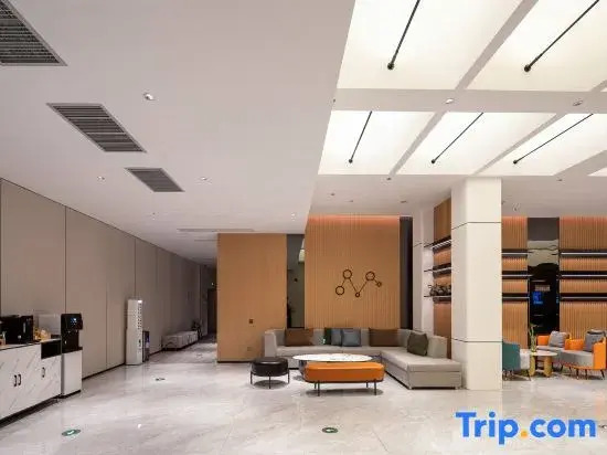 Urba S Hotel (Xiamen Railway Station South Square Branch)