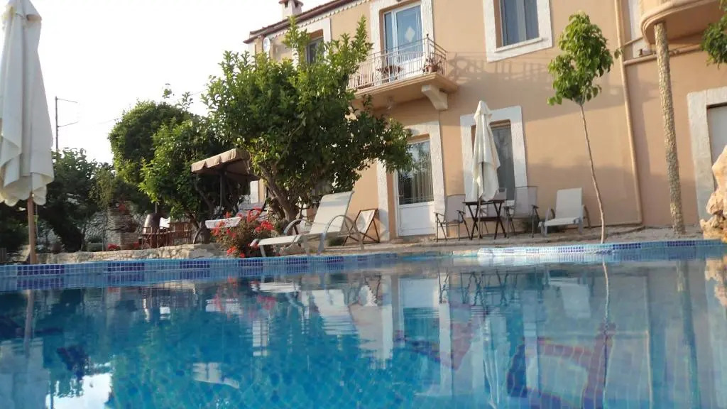 Villa Petra with heated pool