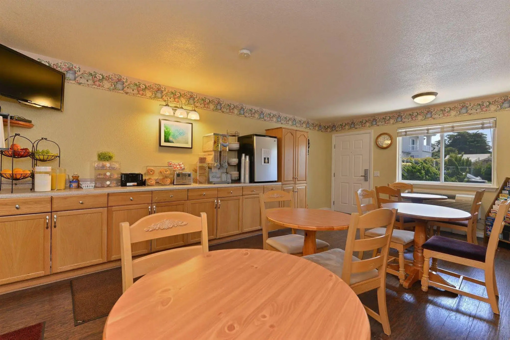 Cayucos Beach Inn