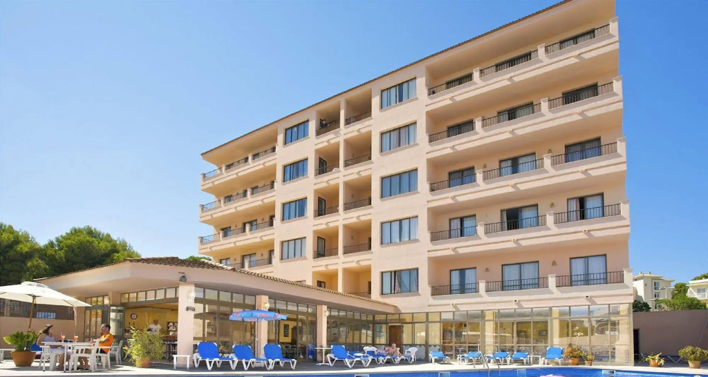 Apartaments La Perla Negra