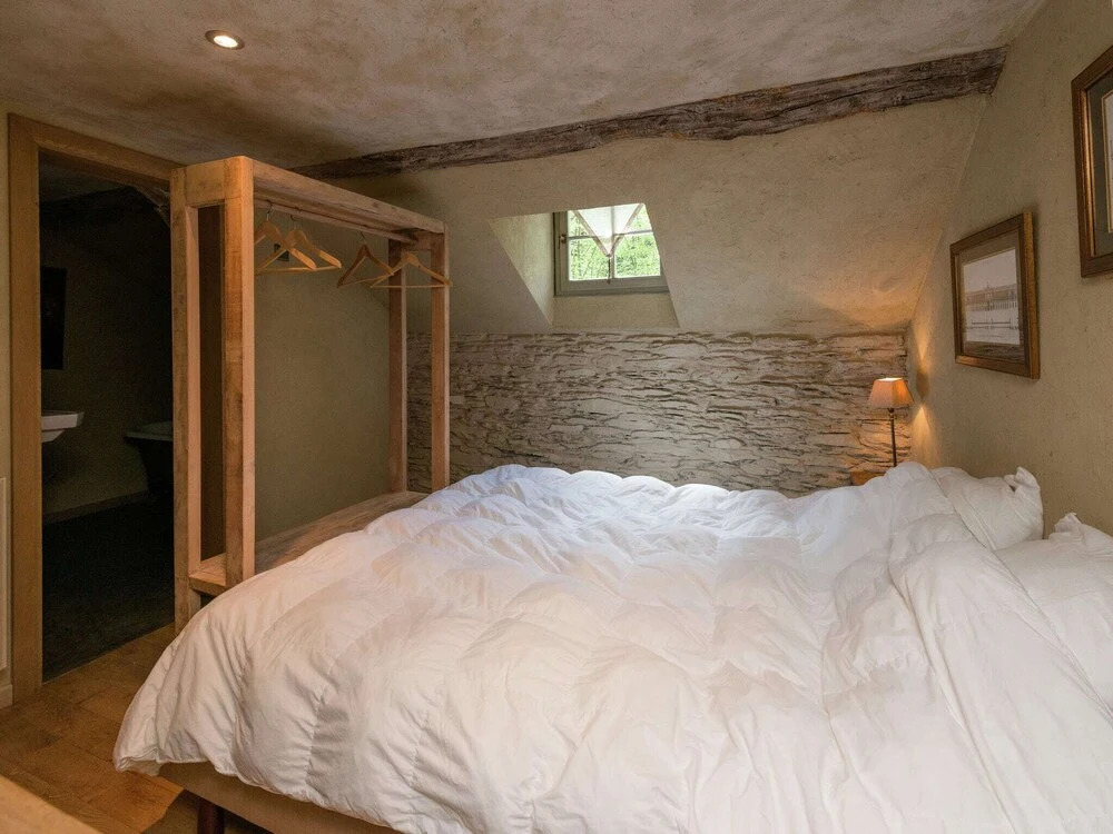 Magnificent Manor in Vresse-Sur-Semois with Sauna