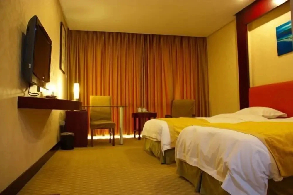 Royal Hotel